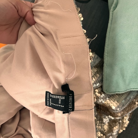 Two piece sequins gold forever 21 Set used - Picture 5 of 5